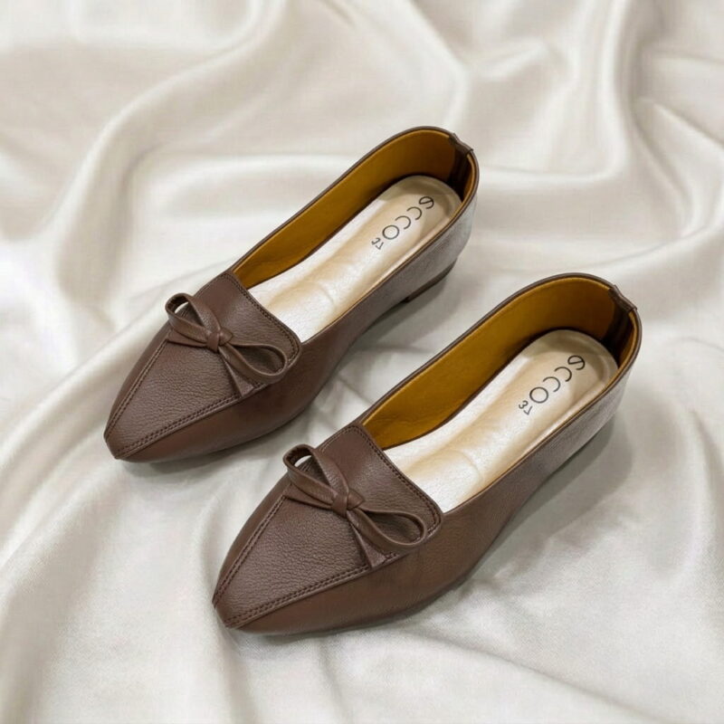 Classic Bow Flat – Chocolate pointed-toe flat shoe with a stylish bow detail.