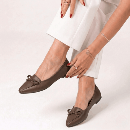Classic Bow Flat – Chocolate pointed-toe flat shoe with a stylish bow detail.